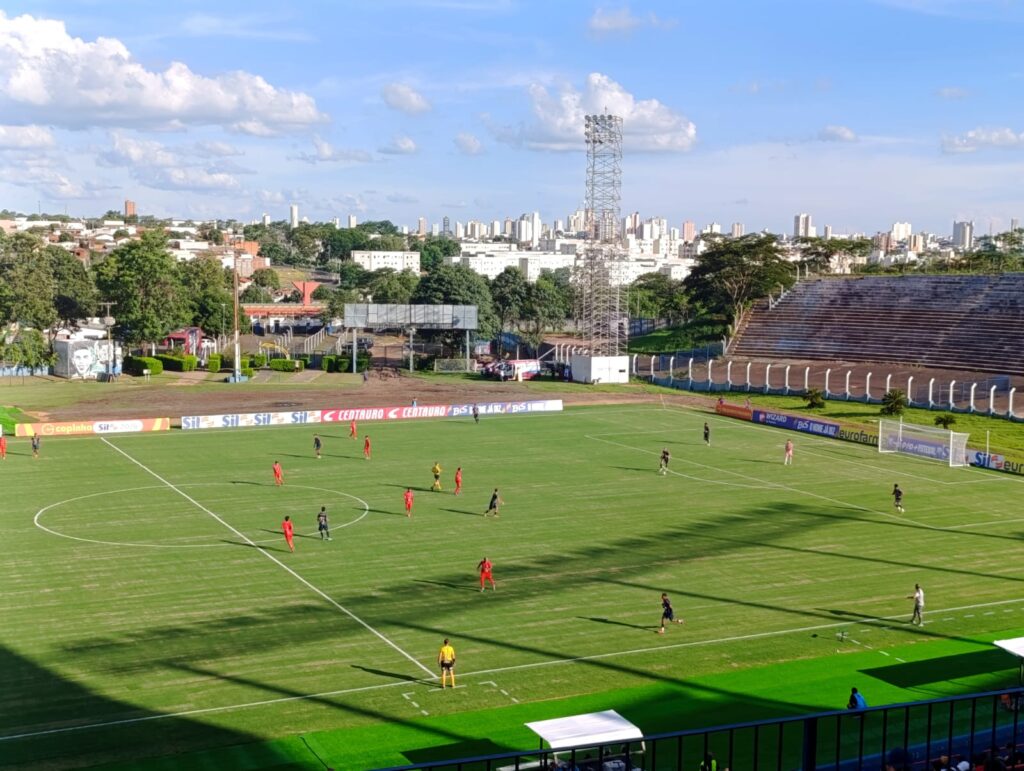 Grêmio Prudente vence Carajás no retorno da Copinha ao Prudentão após 11 anos