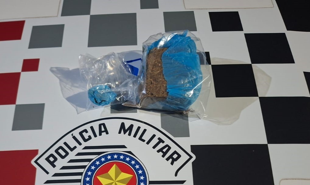 Homem é preso por tráfico de drogas e resistência em Osvaldo Cruz