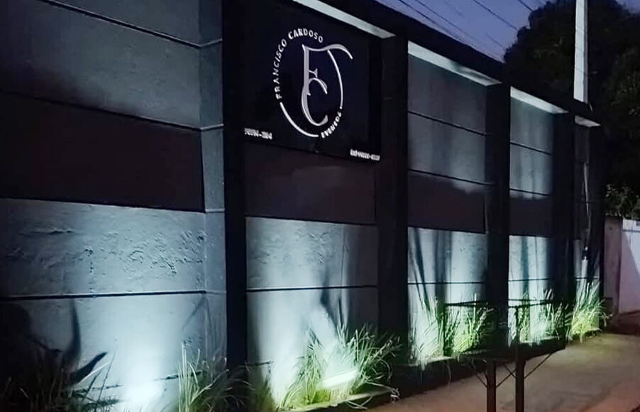 FLÓRIDA: FRANCISCO CARDOSO EVENTOS oferece salão, piscina e buffet completo para sua festa