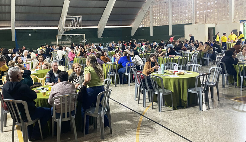 FLÓRIDA: Tarde de Prêmios da Associação Comercial é sucesso