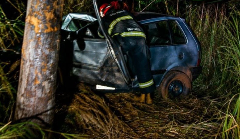 Dois homens ficam gravemente feridos em acidente entre Panorama e Ouro Verde