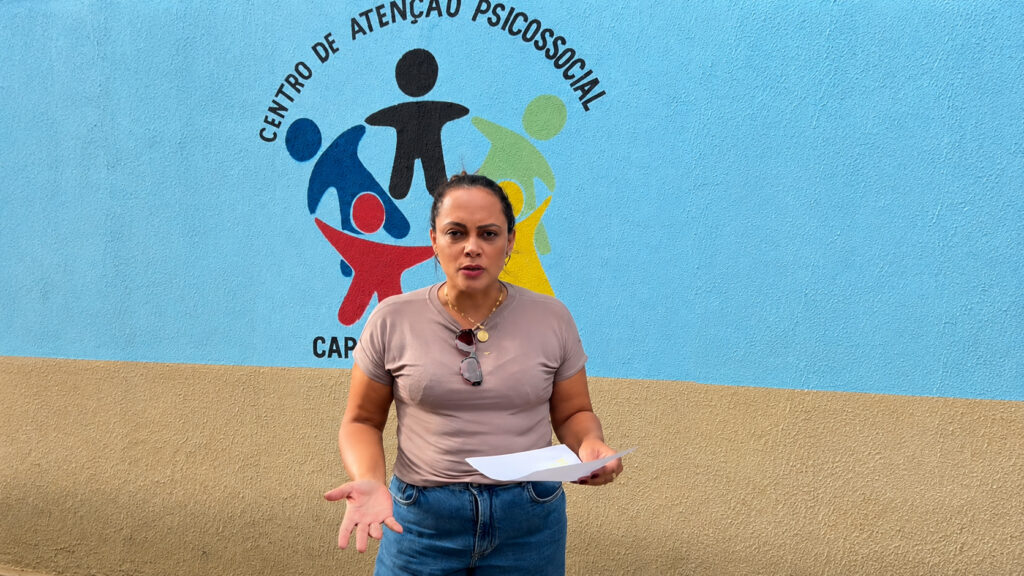 LUCÉLIA: Vereadora questiona Prefeitura sobre fechamento de atendimento da farmácia do CAPS