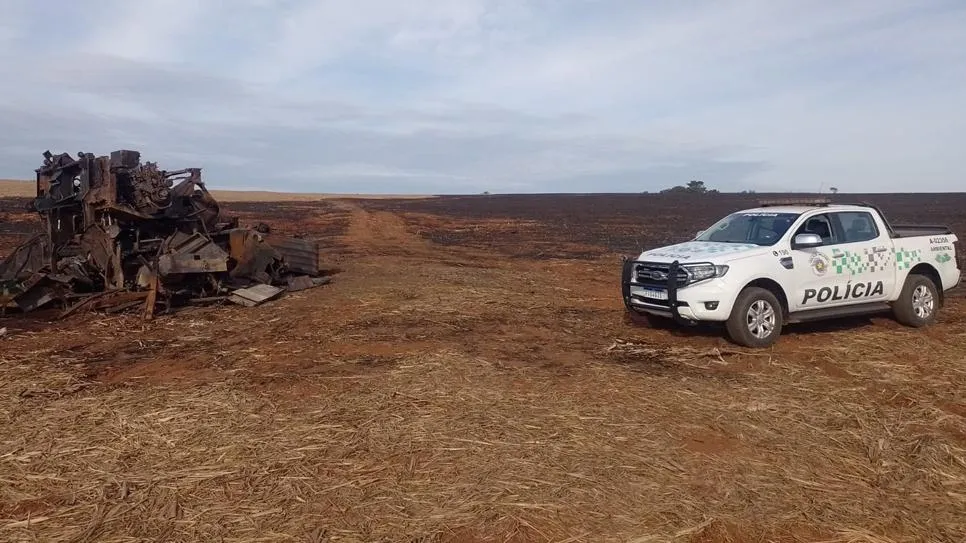 Homem é multado em R$ 19 mil por uso de fogo sem autorização em canavial em Pacaembu