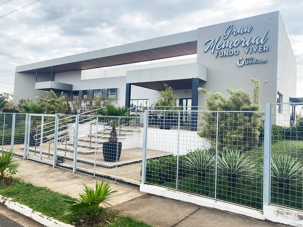 LUCÉLIA: GRAN MEMORIAL FUNDO VIVER é referência regional em estrutura e atendimento