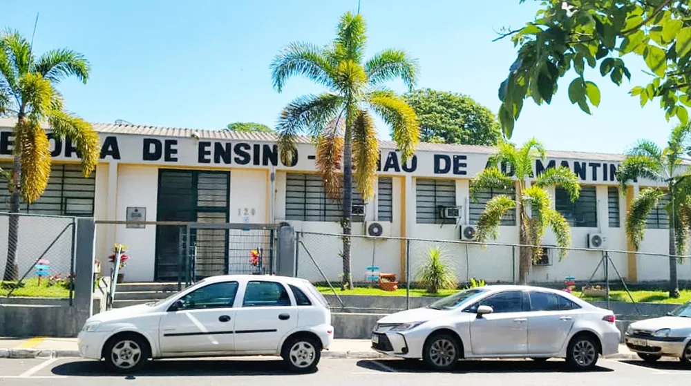 ADAMANTINA: URE e SEDUC homenageiam 160 educadores da região como Professor Nota 10