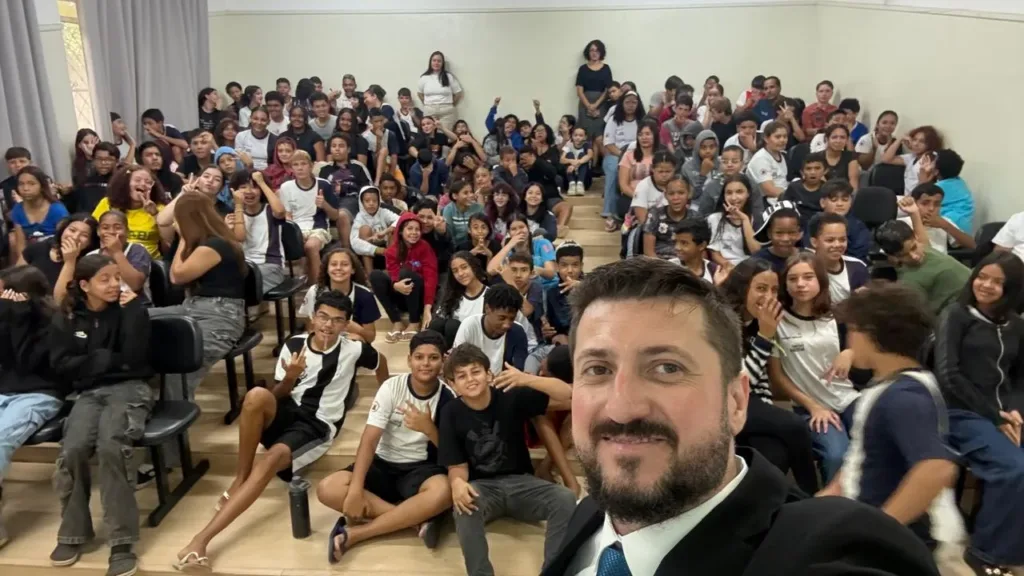 OSVALDO CRUZ: OAB participa do Dia D nas Escolas e leva orientação sobre violências digitais a estudantes da região